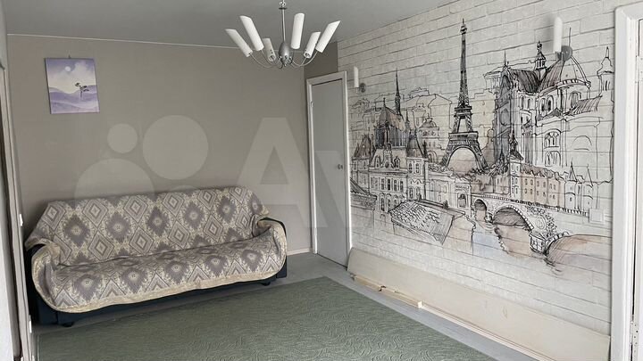 2-к. квартира, 42 м², 1/5 эт.