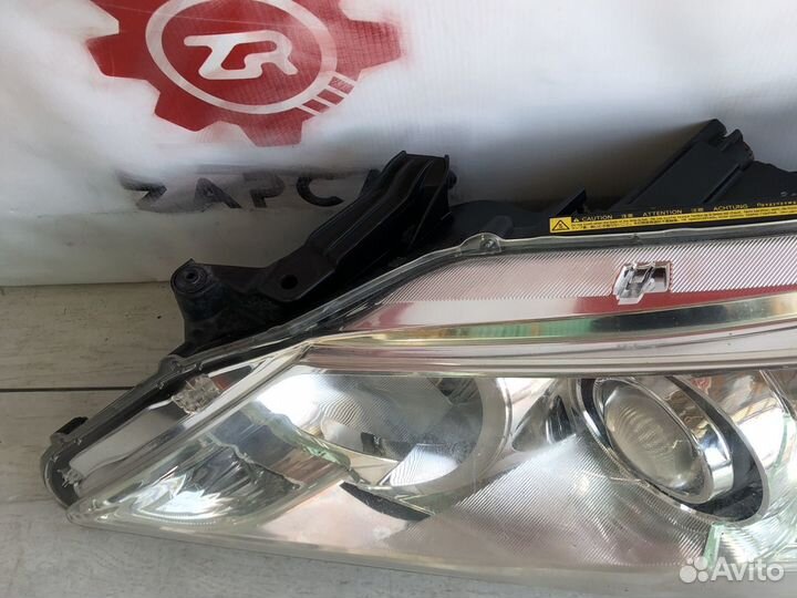 Toyota Camry V50 Фара левая