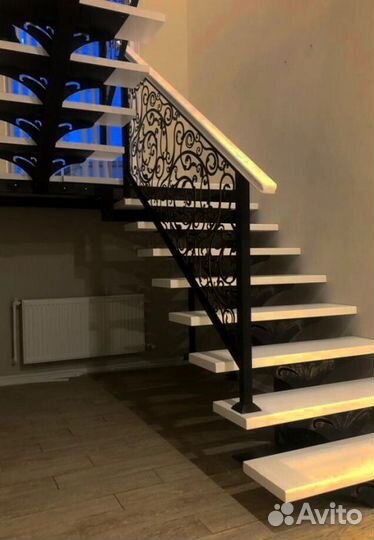 Перила деревянные для лестниц