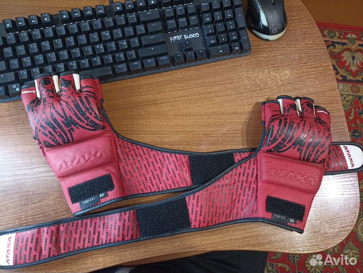 Перчатки для MMA с защитой пальца для борьбы