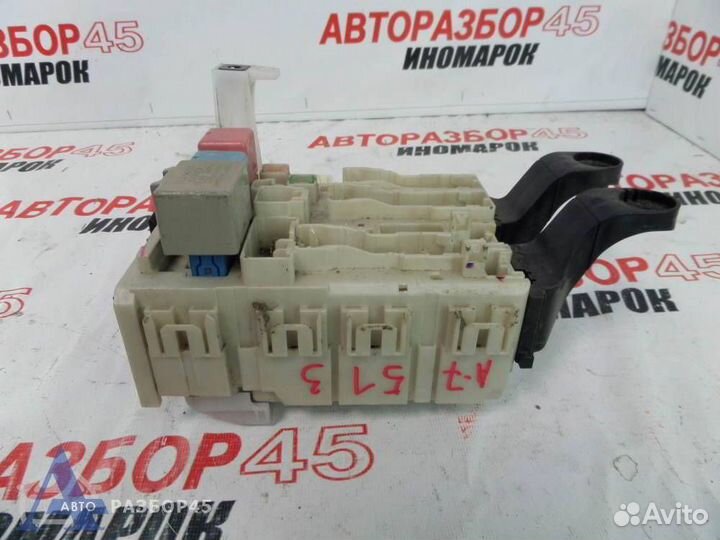 Блок предохранителей Toyota Corolla E150 2006-2013