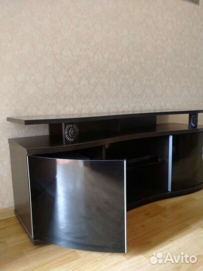 Тумба под телевизор новая
