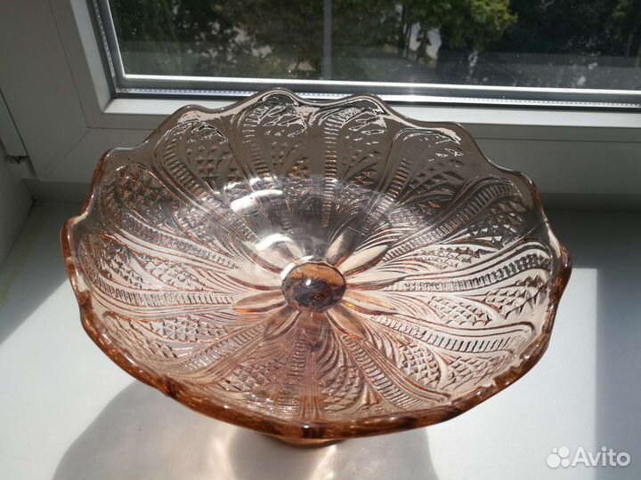 Ваза на ножке цветное стекло СССР