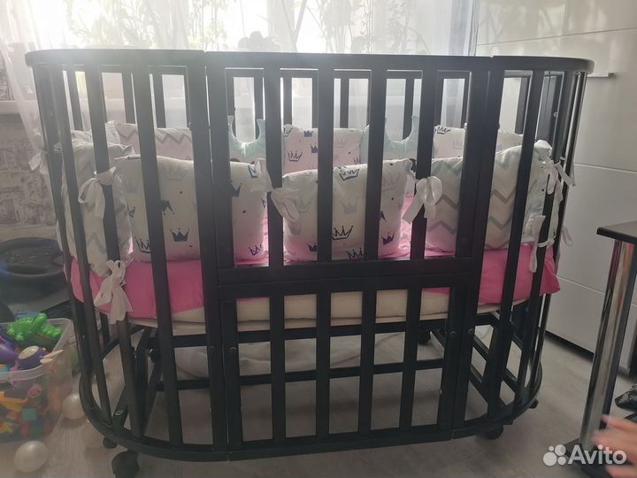 Кровать овальная с маятником