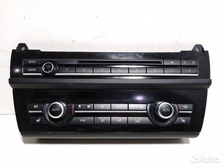 Блок управления магнитолой и климатом BMW F10