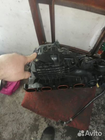 Впускной коллектор Мазда 3,6 2.0 lf17