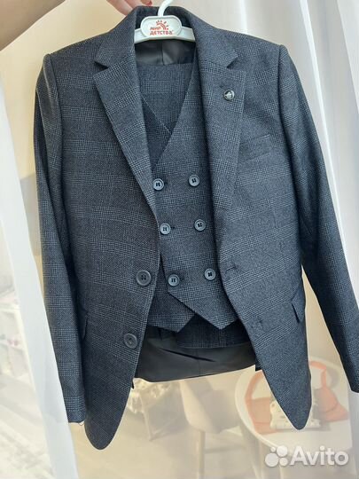 Школьный костюм