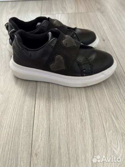 Кроссовки для девочки
