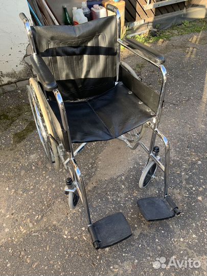 Инвалидная коляска