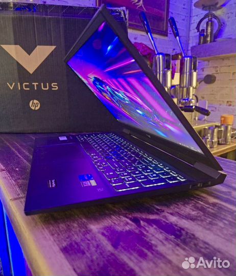 HP Victus