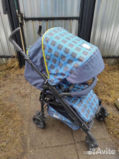 Прогулочная коляска