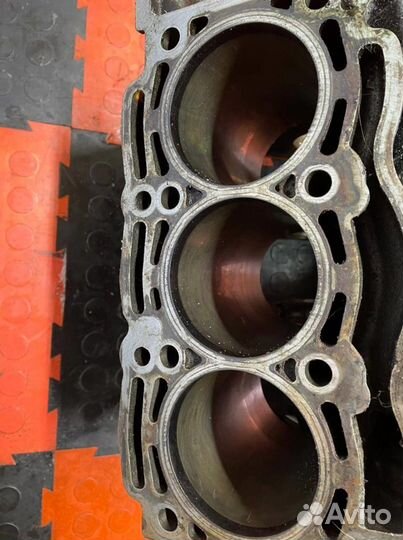 Блок цилиндров двигателя пустой 14998