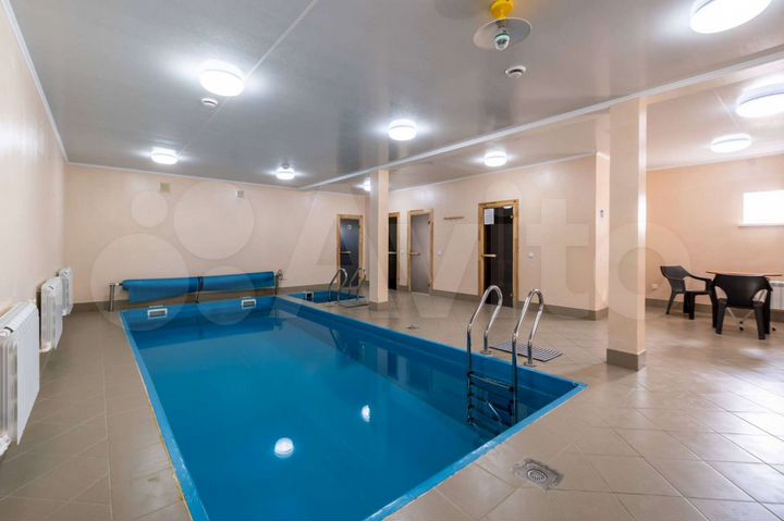 Коттедж 200 м² на участке 5 сот.