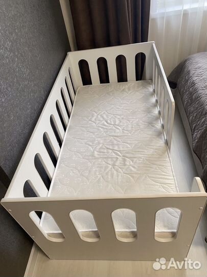 Кровать (детская