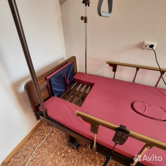 Медицинская кровать с электроприводом