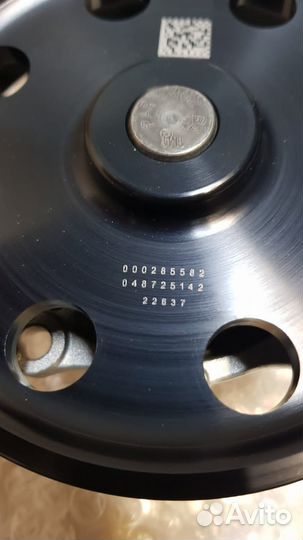 Водяной насос помпа Maserati / Ferrari 285582