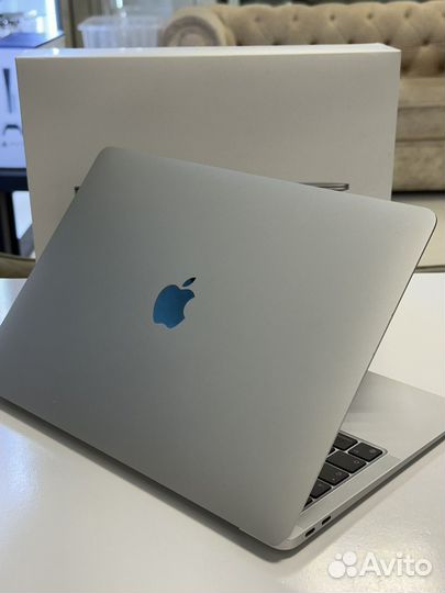 Macbook air 13 2020 m1