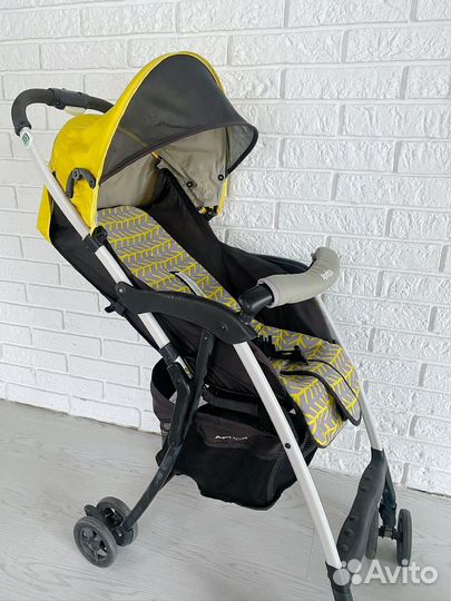 Прогулочная коляска Aprica Magical Air