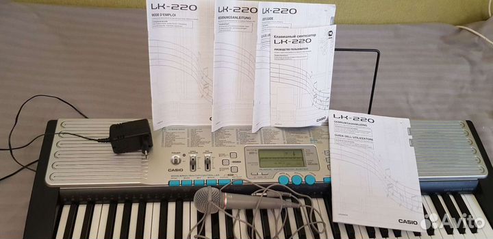 Синтезатор Casio lk-220
