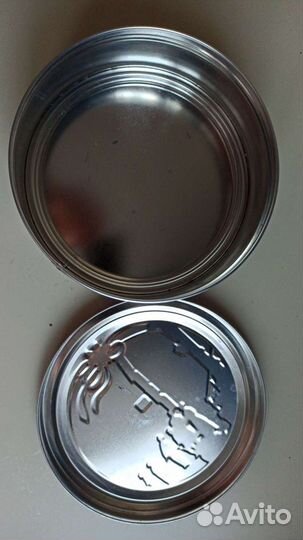 Железная банка (из под печенек, состояние хорошее)