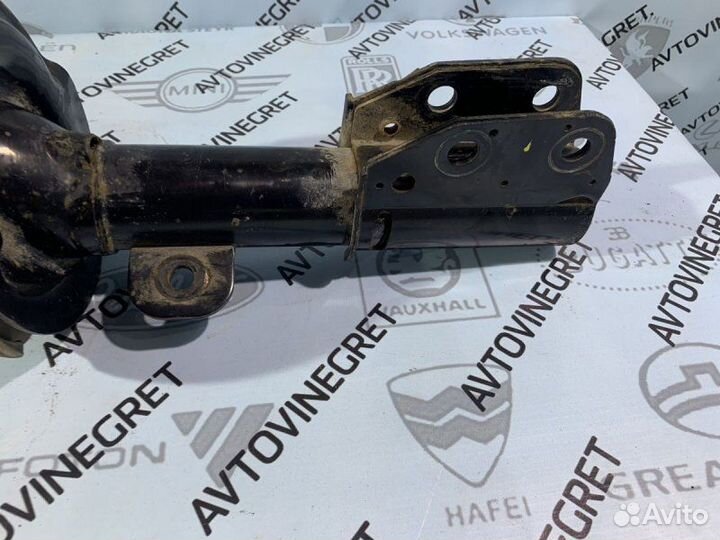 Стойка амортизатор передняя правая Opel Antara