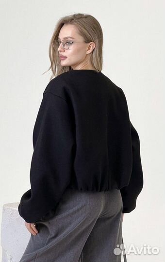 Трендовый бомбер женский весна