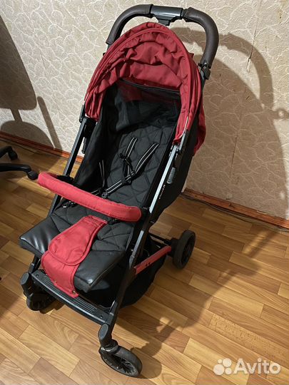 Прогулочная коляска почти новая