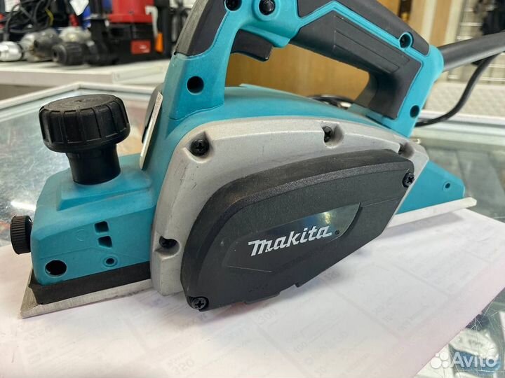 Рубанок Makita KP0800