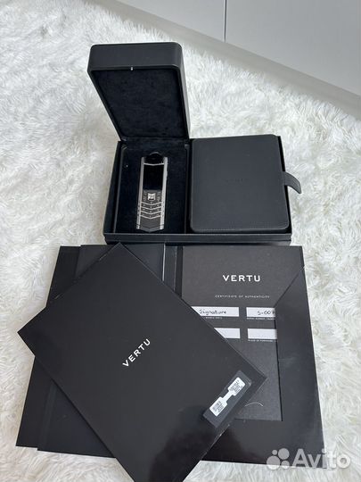 Vertu Signature S Design Stainless Steel, 4 ГБ