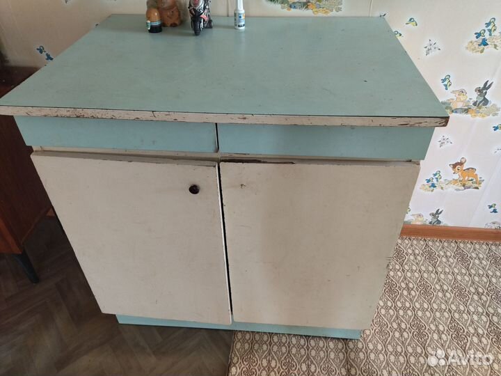 Тумба старая советская