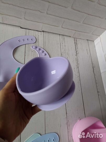 Силиконовая посуда детская, нагрудники, слюнявчики