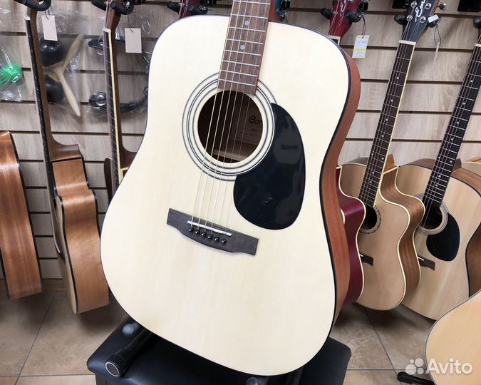 Гитара электроакустическая Cort AD810E-OP + чехол