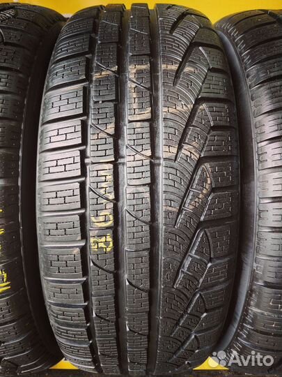 Pirelli Winter Sottozero 210 Serie II 235/55 R18 104H