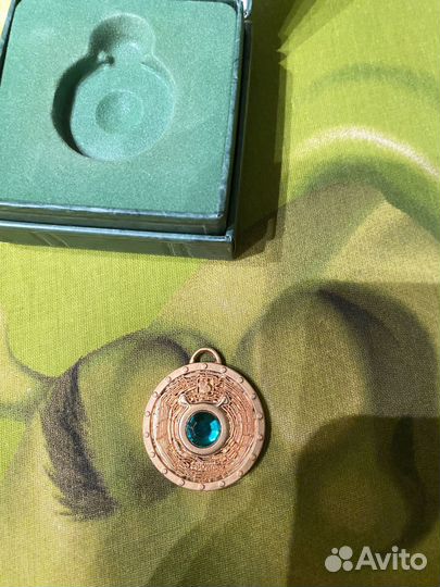 Золотой медальон Шрек