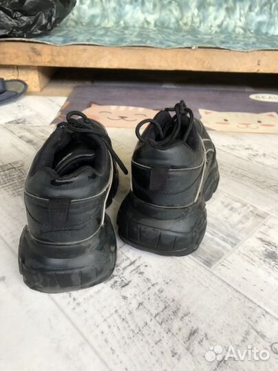 Кроссовки бутсы