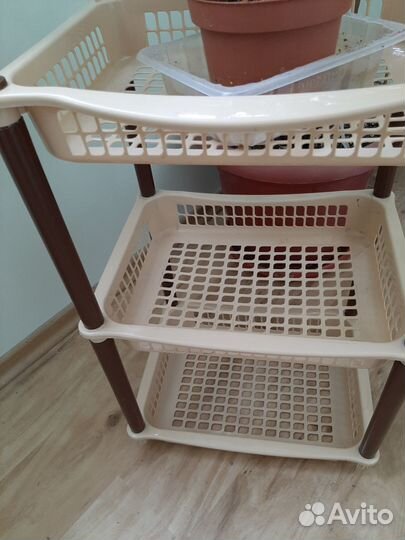 Полочка для ванной