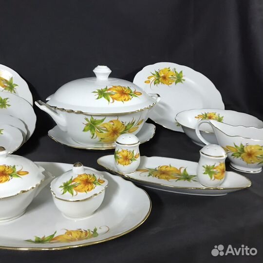 Сервиз столовый Дулево Жёлтая Лилия