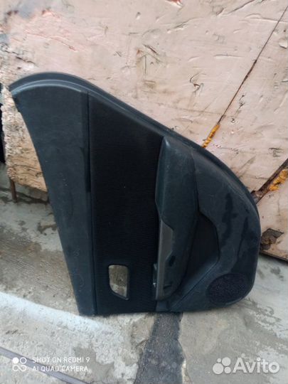 Дверная карта обшивка двери задняя правая Kia Rio