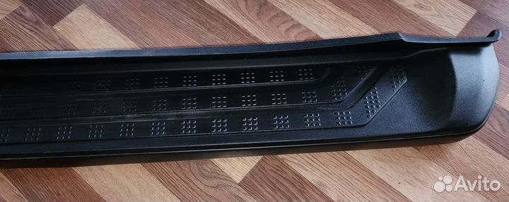 Накладка подножки левая Toyota Sequoia 2007-20017