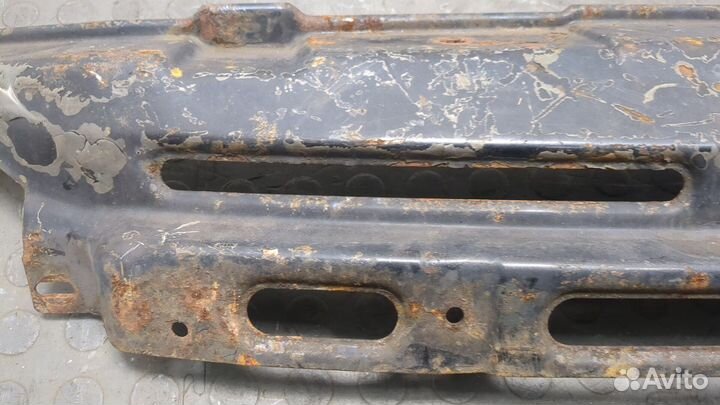 Рамка капота Mercedes Sprinter