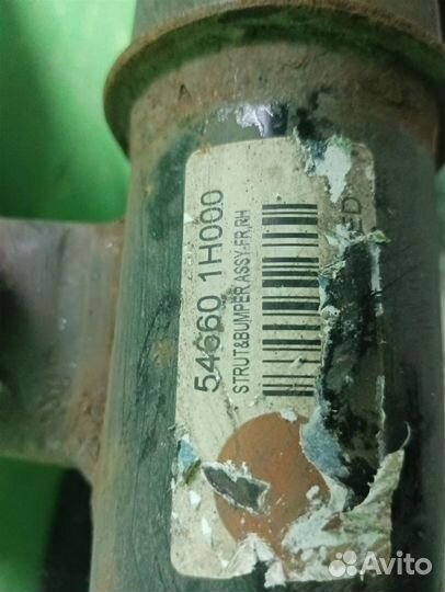 Стойка амортизатора передняя правая KIA ceed (ED)