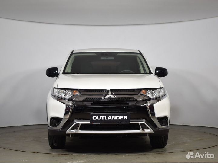 Mitsubishi Outlander 2.0 CVT, 2022