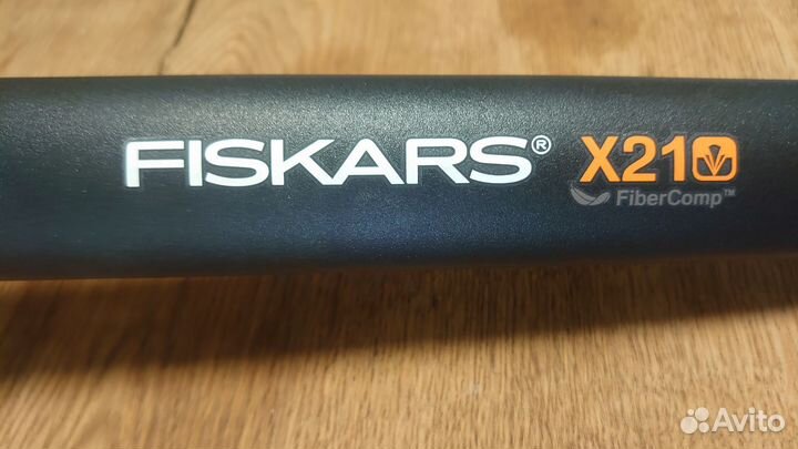 Топор Fiskars