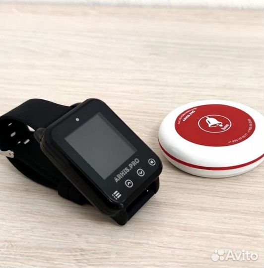 Кнопка вызова официанта и часы пейджер Элит