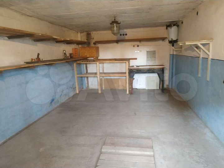 Гараж, > 30 м²