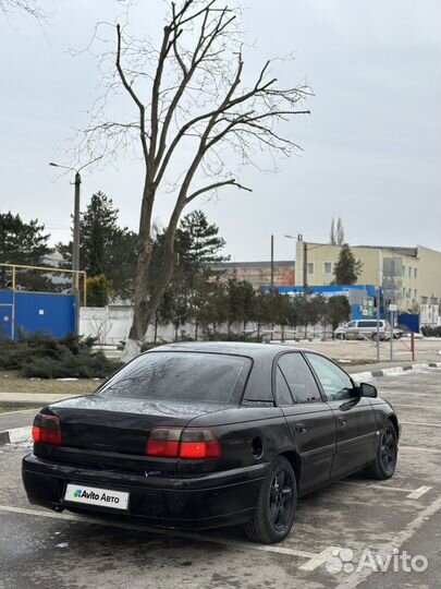Opel Omega 2.0 МТ, 2002, 250 000 км
