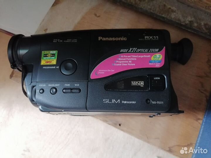 Продаю видеокамеру Panasonik RX11
