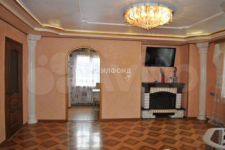 Дом 136 м² на участке 14,7 сот.