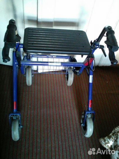 Ходунки-ролятор