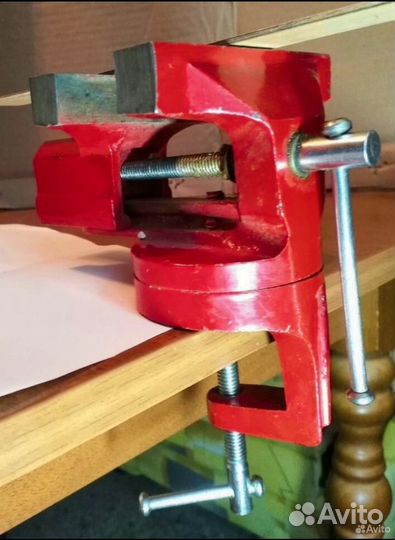 Тиски слесарные